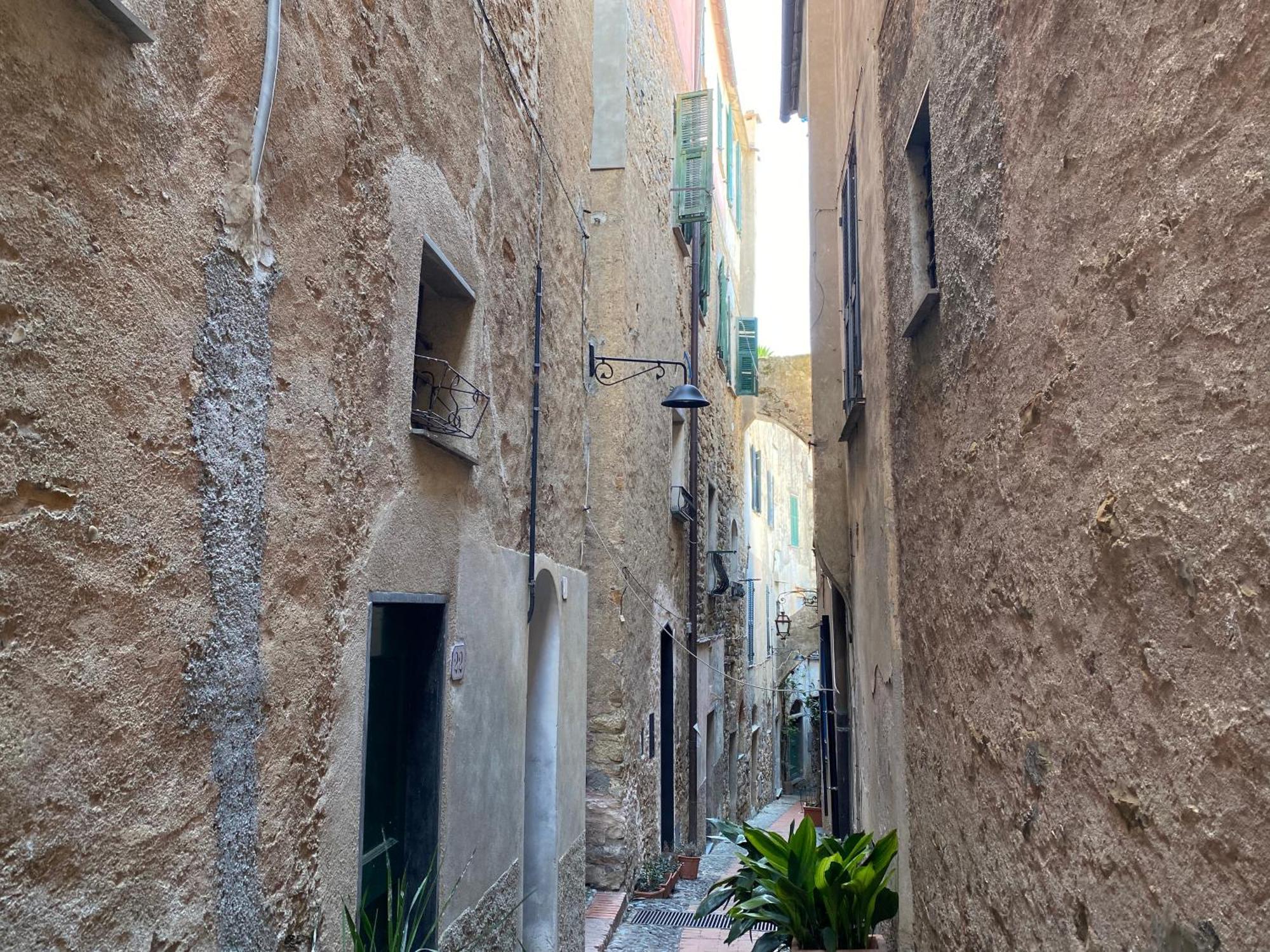 La Finestra Sul Borgo Bed & Breakfast Черво Екстериор снимка