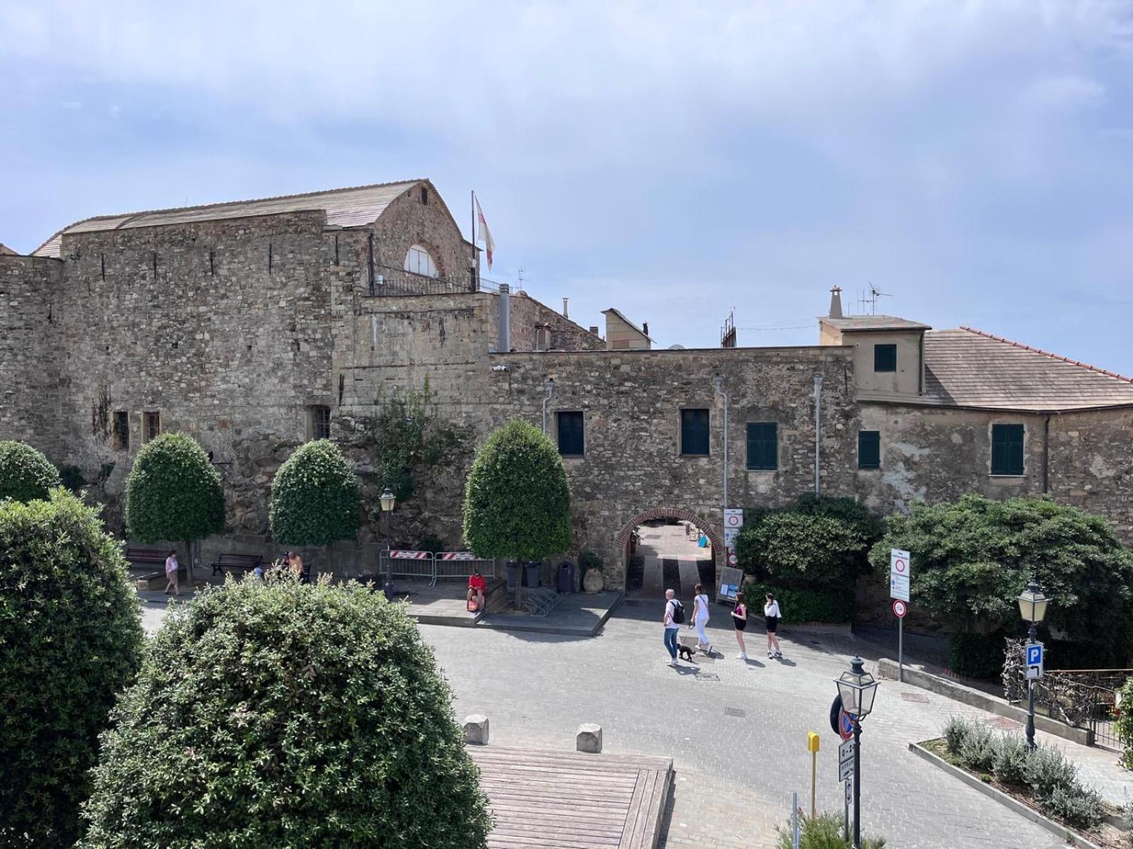 La Finestra Sul Borgo Bed & Breakfast Черво Екстериор снимка