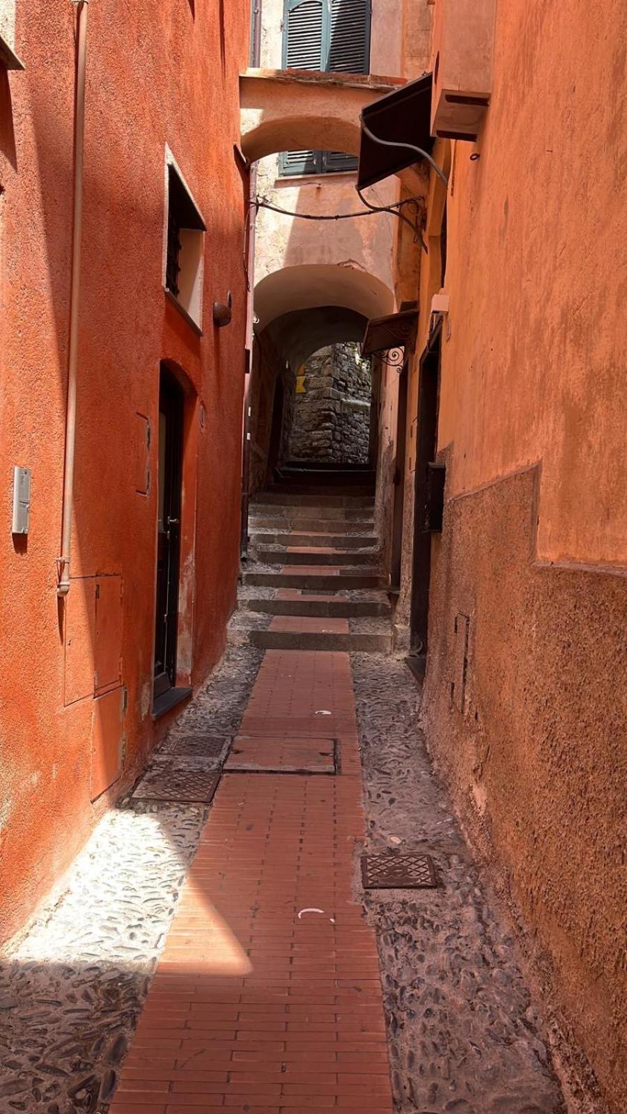 La Finestra Sul Borgo Bed & Breakfast Черво Екстериор снимка